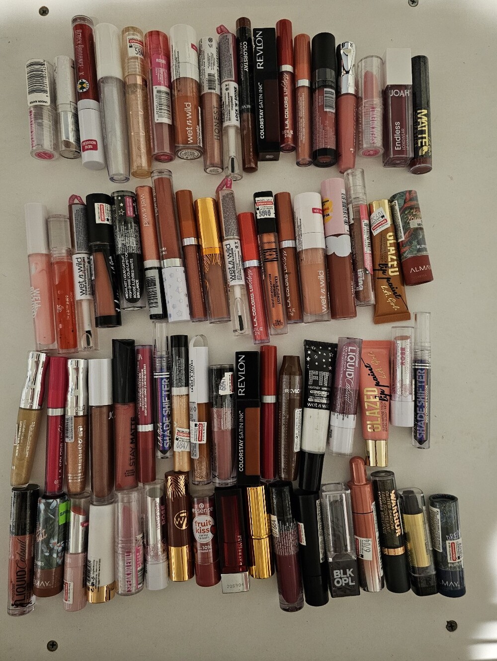 100 Pc Lipstick Lip Color Bundle Lot Mixed Brands Revlon Maybelline Covergirl
